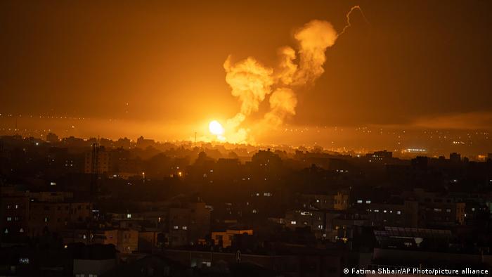 Bombardeos israelíes en la Franja de Gaza. Foto: DW.