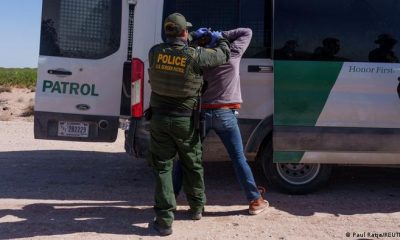 Un migrante es arrestado por la Policía estadounidense de Fronteras en Santa Teresa, Nuevo México. Foto: DW.