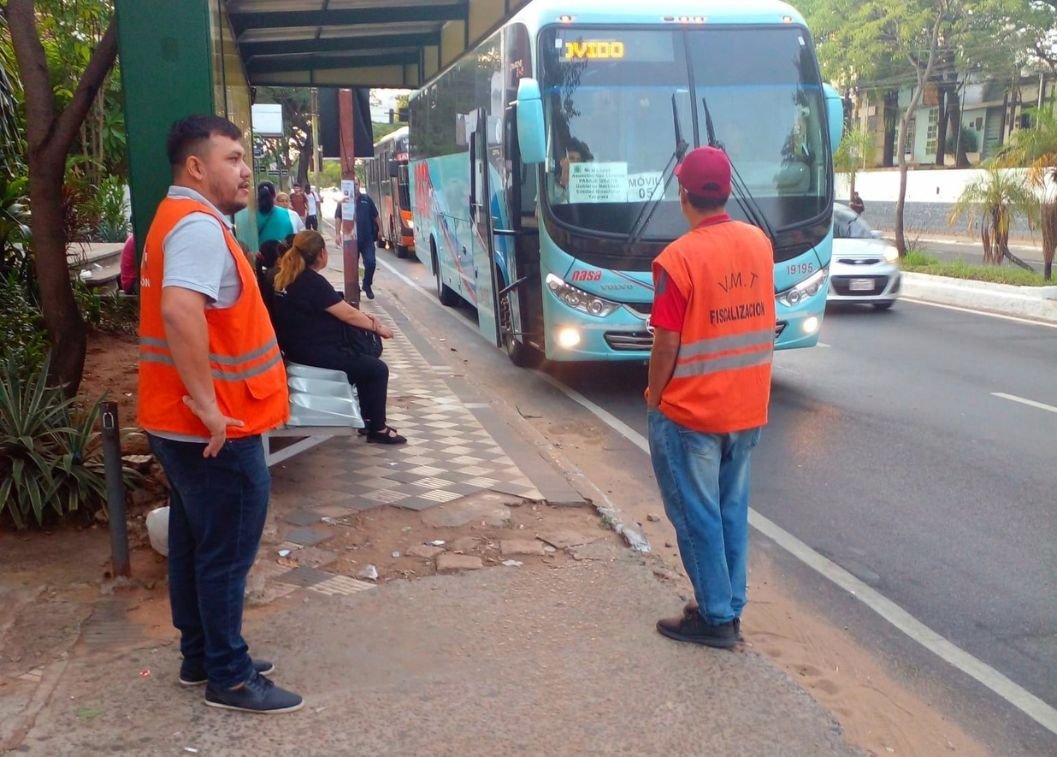 Verifican reguladas del transporte del Área Metropolitana. Foto: Gentileza.