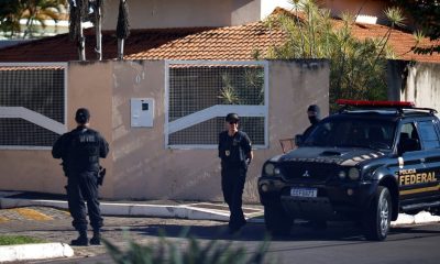 Casa allanada de Jair Bolsonaro. Foto: Clarín