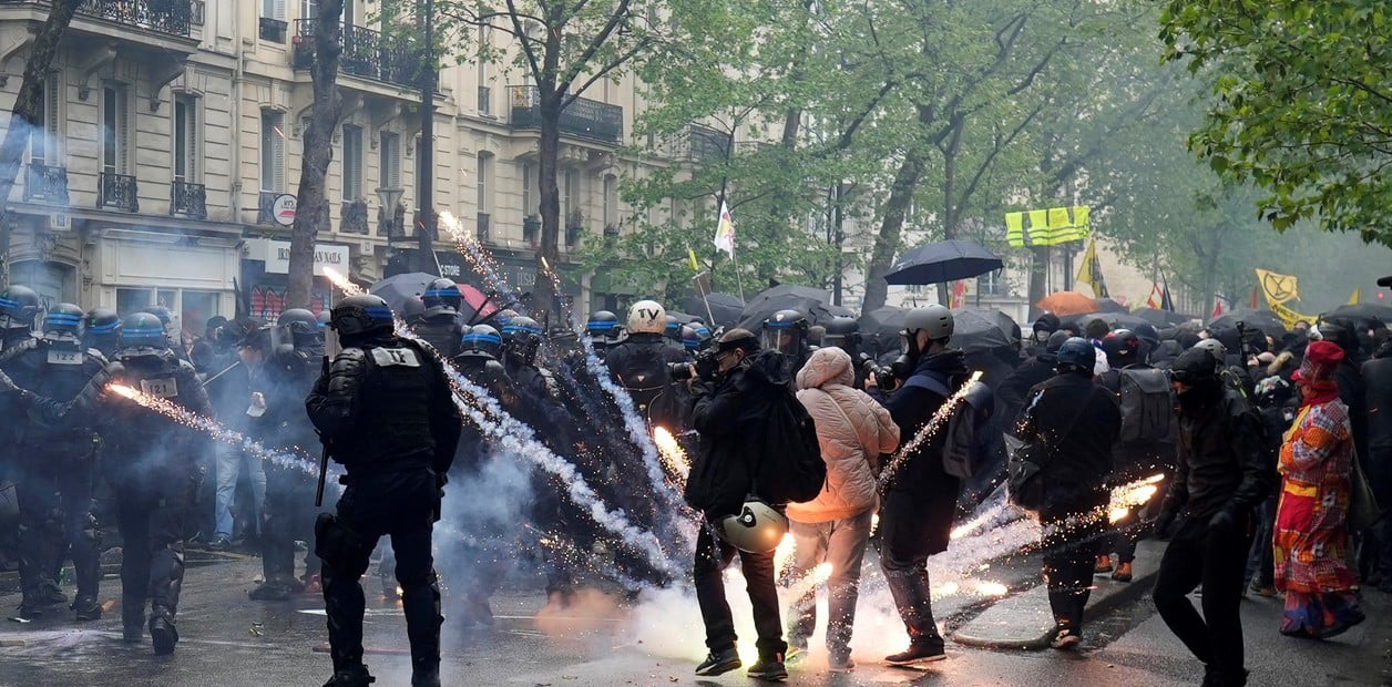 Marcha del 1 de mayo en Parí, Francia. Foto: Clarín