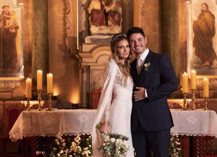 El nuevo matrimonio Peña Argaña. Foto; captura instagram de Santiago Peña.