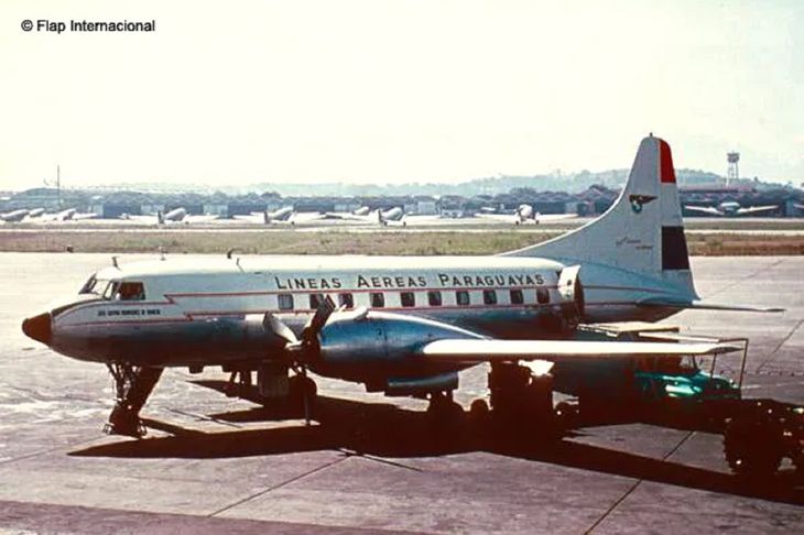 El avión restaurado en homenaje al fiscal Pecci. Foto: Gentileza.