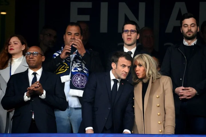 Emmanuel y Brigitte Macron. Foto: Clarín.