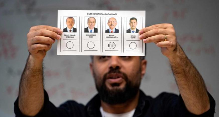 El conteo de los votos terminará este lunes. Foto: DW.