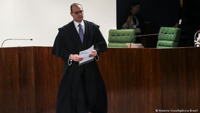 Cristiano Zanin ejerció la defensa del presidente en las diversas causas por corrupción que enfrentó en el marco de la Operación Lava Jato. Foto: DW.