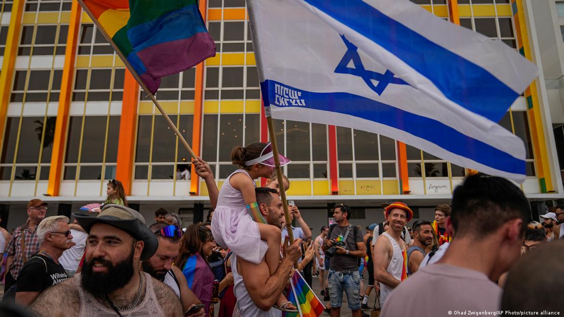 Marcha por mes del Orgullo. Foto:DW.