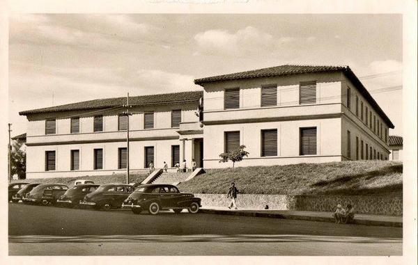 Fachada antigua del Ministerio de Salud en el año 1948. Foto: gentileza.