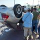 Accidente con vuelco de vehículo en zona Costanera. Foto: Radio Uno.