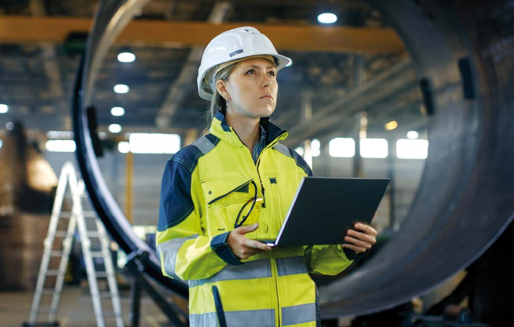 Mujer ingeniera. Foto: https://www.tecnicaindustrial.es/