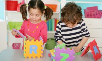 Niños con juguetes. Foto: Salud.es