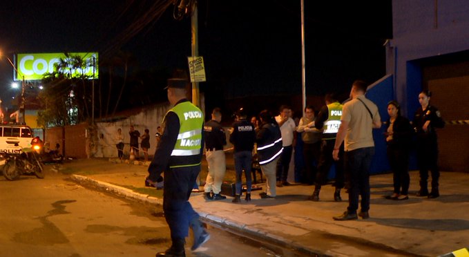 Imprudencia del peatón se llevó la vida del motociclista. Foto: Captura.