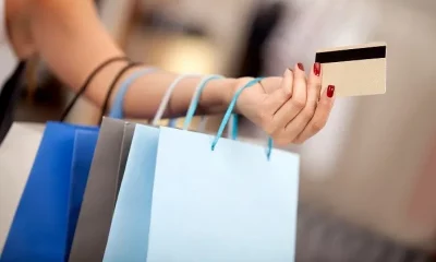 Compras con tarjetas de crédito. Foto referencial.