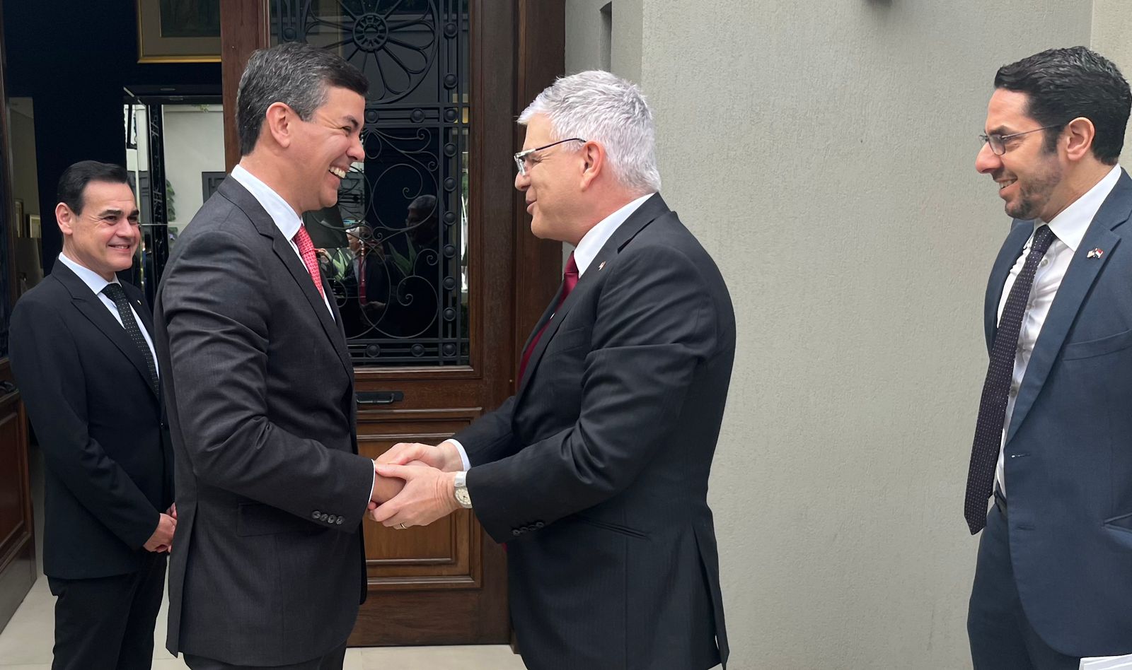 Santiago Peña y Marc Ostfield. Foto: Gentileza.