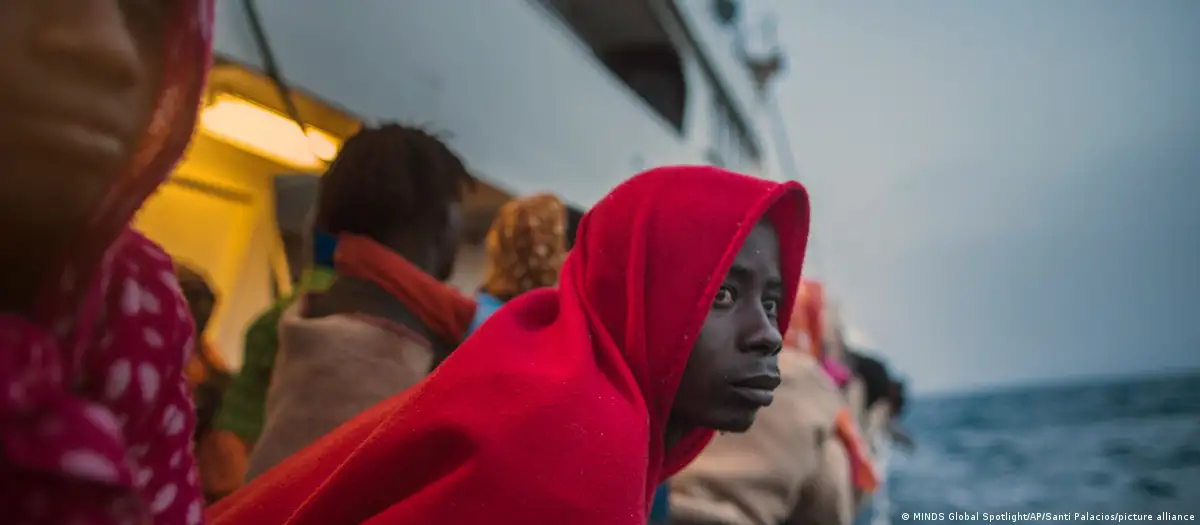 A menudo los migrantes recurren a traficantes de personas. para llegar a destino. Foto referencial. UE.