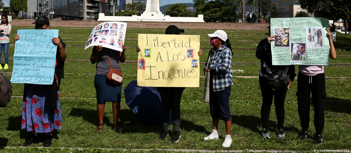 Exigen protestas por libertad en El Salvador. Foto: DW.