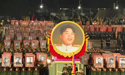 Un momento del desfile celebrado por el septuagésimo aniversario de la guerra de Corea. Foto: DW.