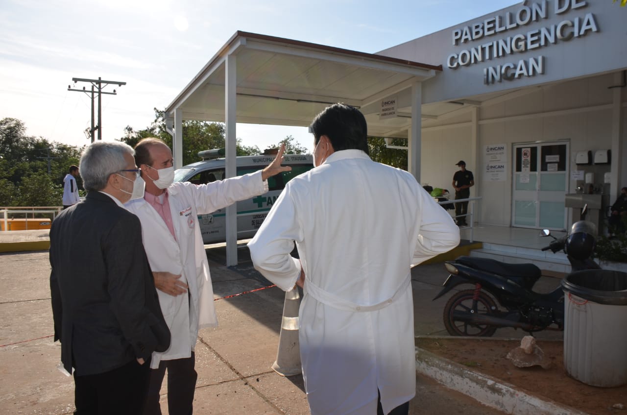 El médico detalló que ahora mismo el Incán cuenta con aproximadamente cuatro medicamentos en stock. En tanto, son 60 los medicamentos que deben tener, entre los cuales están algunos de altísimo costo. Foto: Gentileza.