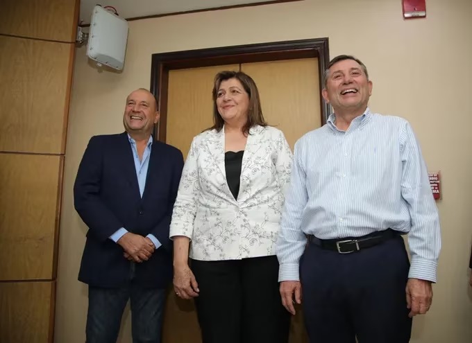 Oscar Salomón, Blanca Ovelar y Luis Pettengill. Foto: Gentileza.