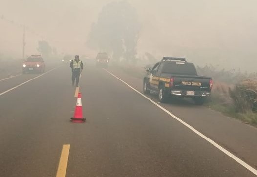 Orientan a conductores ante poca visibilidad. Foto: Patrulla Caminera.