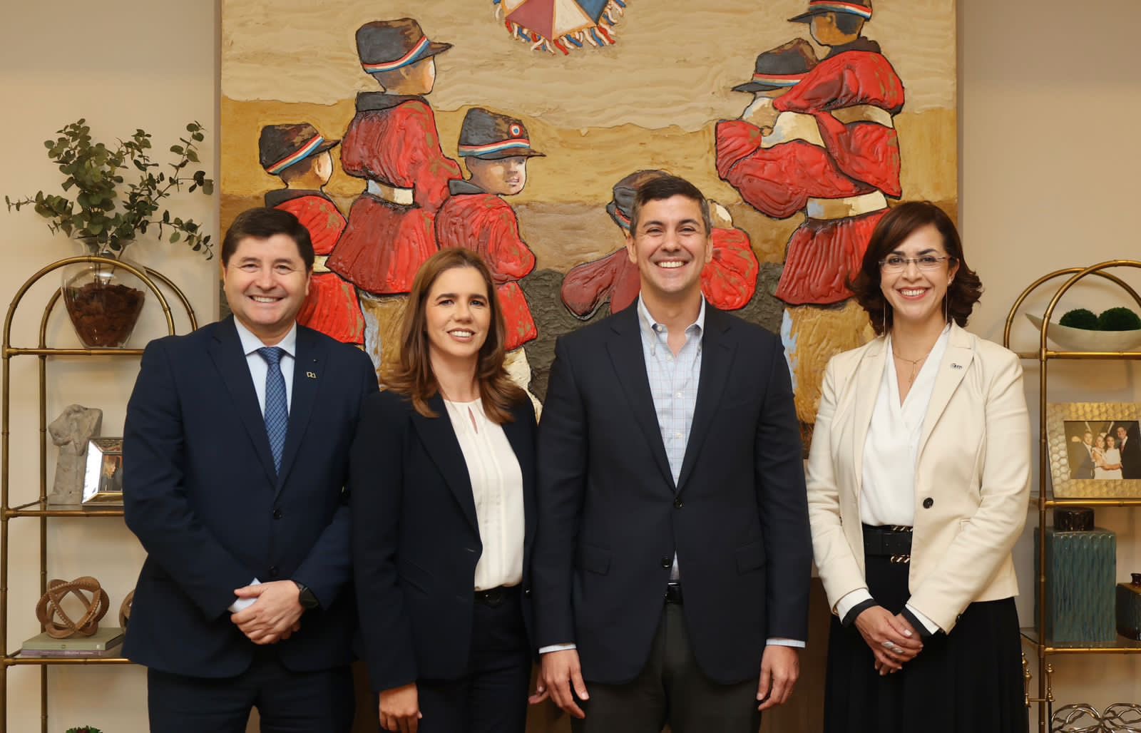 Manuel Ochipintti, Amanda León, Santiago Peña y Stella Guillén. Foto: Gentileza.