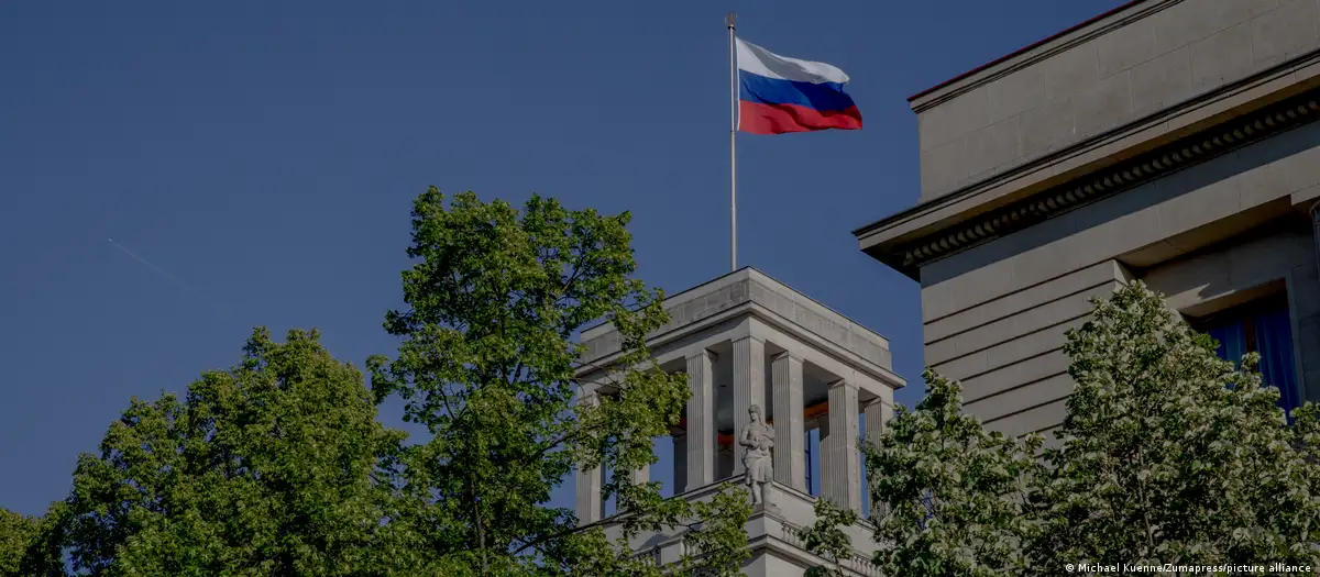 Bandera de Rusia. Foto: DW.