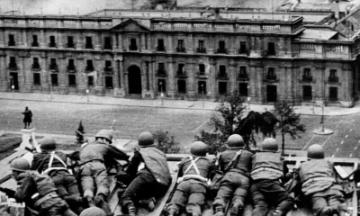 El ataque de los militares al Palacio de la Moneda, en Santiago de Chile, el 11 de septiembre de 1973, causó impacto internacional. Foto: DW.