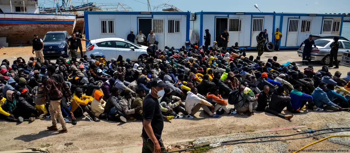 La llegada de migrantes del África subsahariana a Túnez comenzó en julio de 2023. Foto: DW.