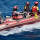 Activistas de la ONG Open Arms en la lancha de rescate del barco Astral, en una imagen de archivo. DW.