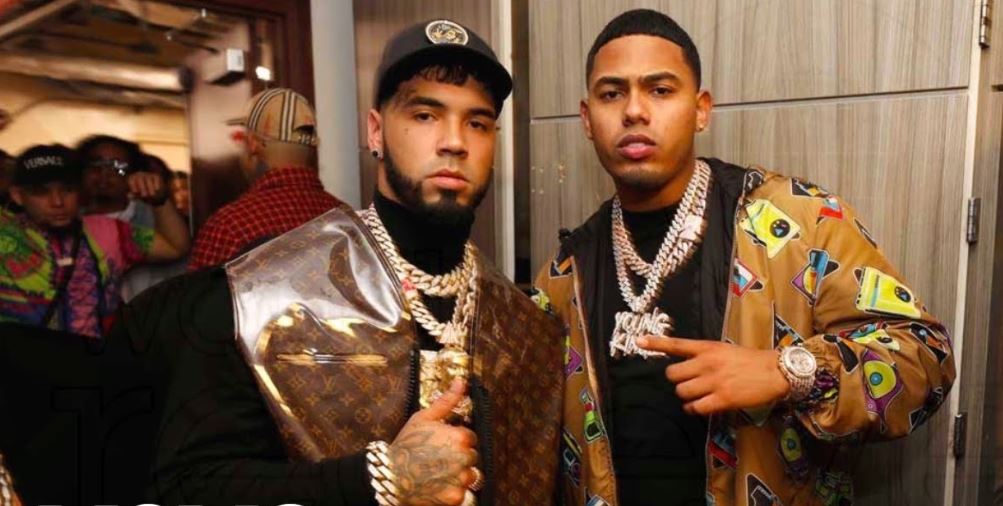 Anuel AA y Myke Towers estarán este viernes en el Jockey Club de Asunción.