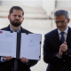 Gabriel Bóric y Luis Cordero en la firma del decreto por el Plan Nacional de Búsqueda de los Detenidos Desaparecidos en Dictadura. Foto. El País.