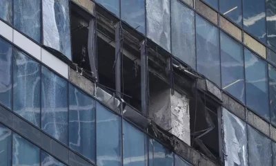 Edificio dañado en Moscú tras el impacto de un dron. Foto: EFE.