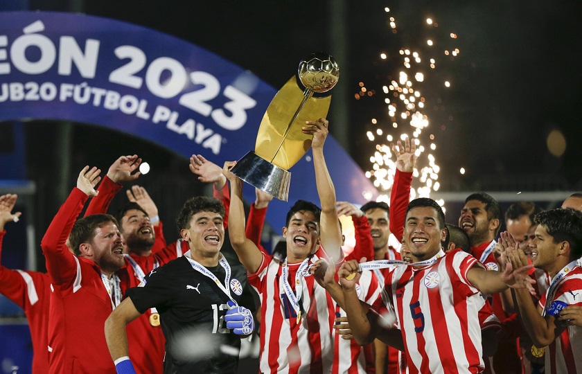 Diario HOY  ¡Los Pynandi son de oro! Paraguay conquista el fútbol de playa  en ASU 2022