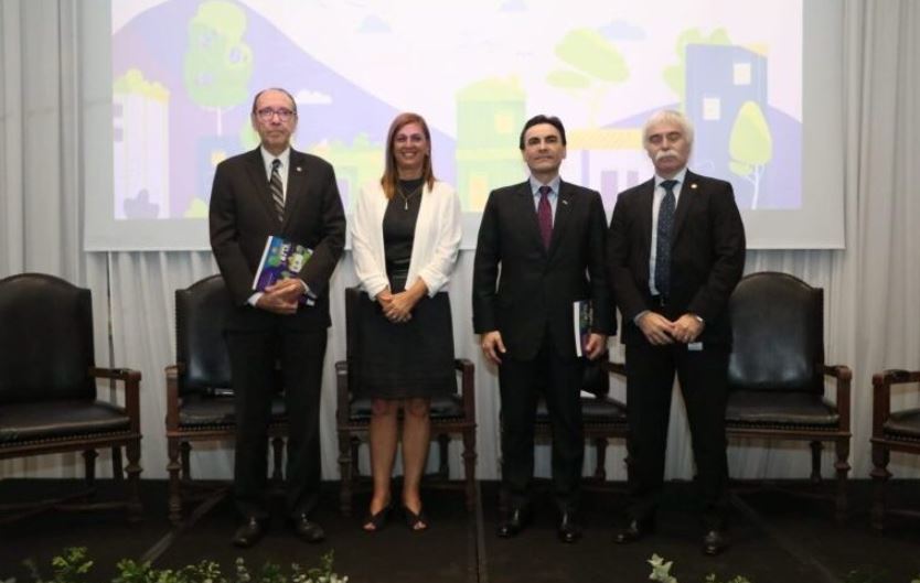 Presentaron el Manual de Construcción Sostenible para la Vivienda Social en Paraguay. Foto: Gentileza.