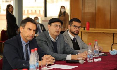 Erico Galeano (centro) junto a su abogado Cristóbal Cáceres (izq). Foto: Gentileza.