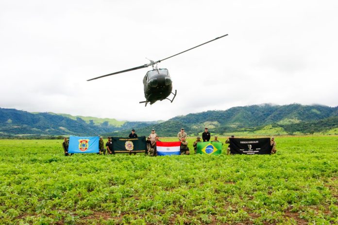 Las operaciones contaron además con el apoyo de la Fuerza de Tarea Conjunta y la Fuerza Aérea Paraguaya, bajo la coordinación del Ministerio Público. Foto: IP.