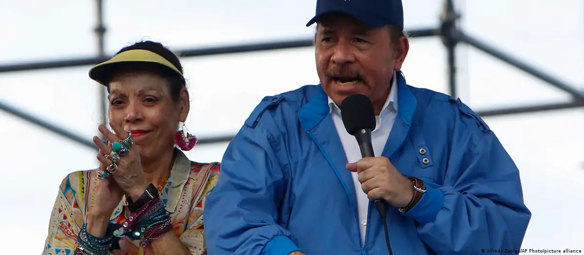 Daniel Ortega y Rosario Murillo. Foto: DW.