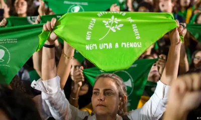 Actualmente, el aborto voluntario es considerado un delito en Brasil. Foto: DW.