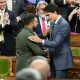 El presidente de Ucrania, Volodímir Zelenski y el primer ministro de Canadá, Justin Trudeau. Foto: DW.