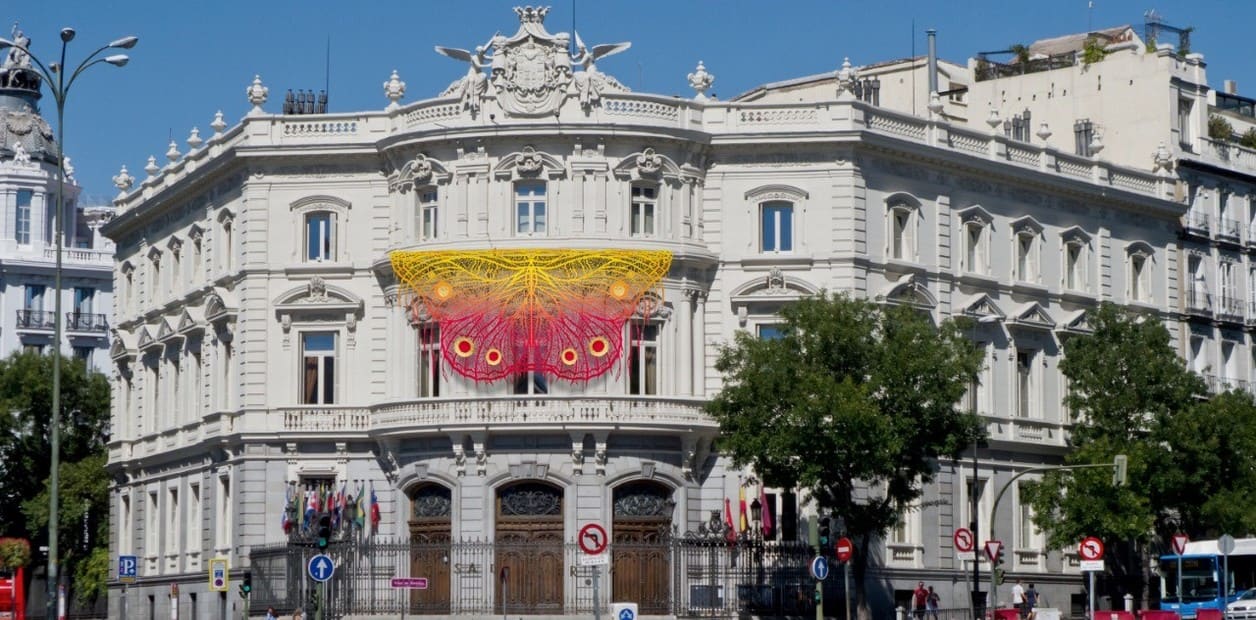 Andrés Paredes. Intervención en la fachada de Casa de América, Madrid. Render del proyecto. Cortesía