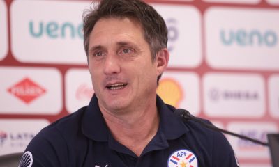 Guillermo Barros Schelotto, entrenador de la selección paraguaya absoluta. Foto: @Albirroja.