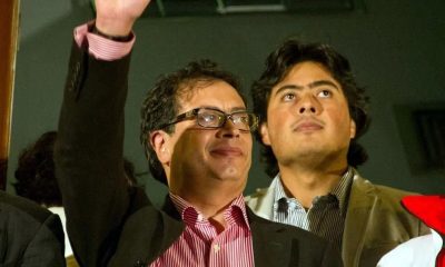 Gustavo Petro y su hijo Nicolás. Foto: AFP.