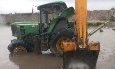 Trabajadores mueren ahogados tras el hundimiento de un tractor. Foto: gentileza.