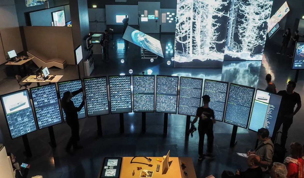 Uso de inteligencia artificial en museos (EVE)