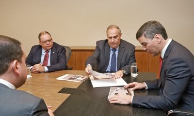 Durante el desarrollo de la reunión. Foto Presidencia