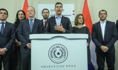 Conferencia de prensa de Peña tras la reunión con su equipo económico. Foto: Presidencia.