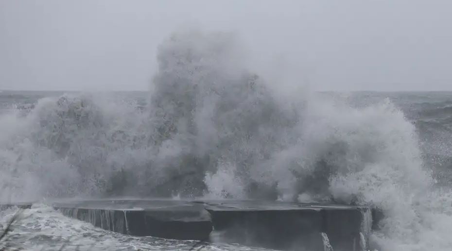 La región más afectada por este evento meteorológico fue evacuada con anticipación y ahora se espera que la lluvias y vientos abandonen la isla. Foto: DW.