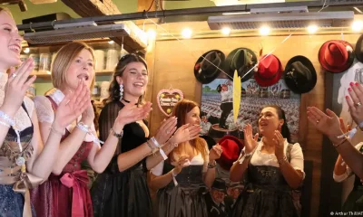 Una iniciativa apoya a las mujeres que se sienten acosadas o inseguras en el Oktoberfest.Foto: DW.