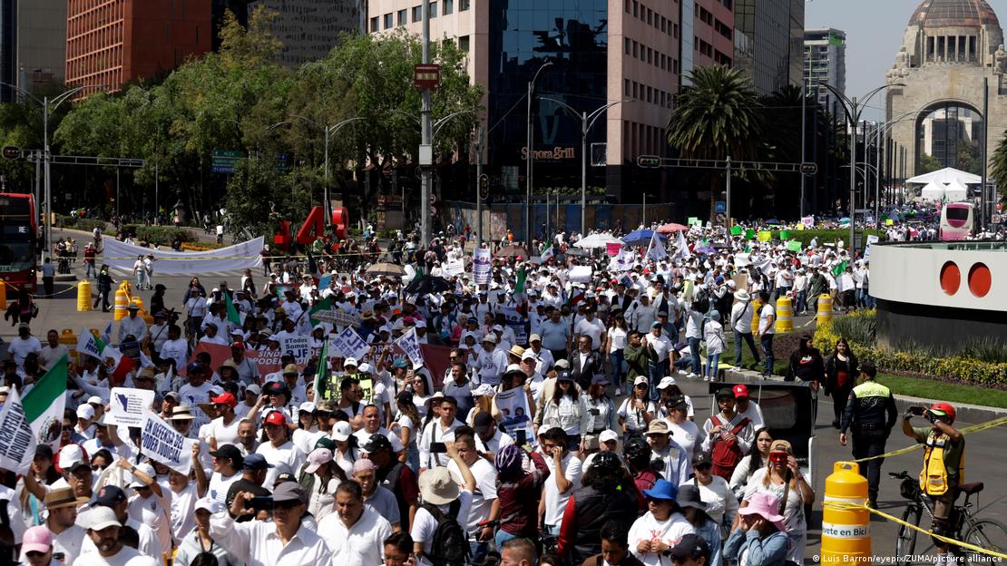 Protesta en México. Foto: DW.