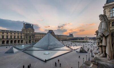 El museo del Louvre ha sido evacuado por motivos de seguridad, según ha confirmado el Gobierno francés. Foto: El Español.